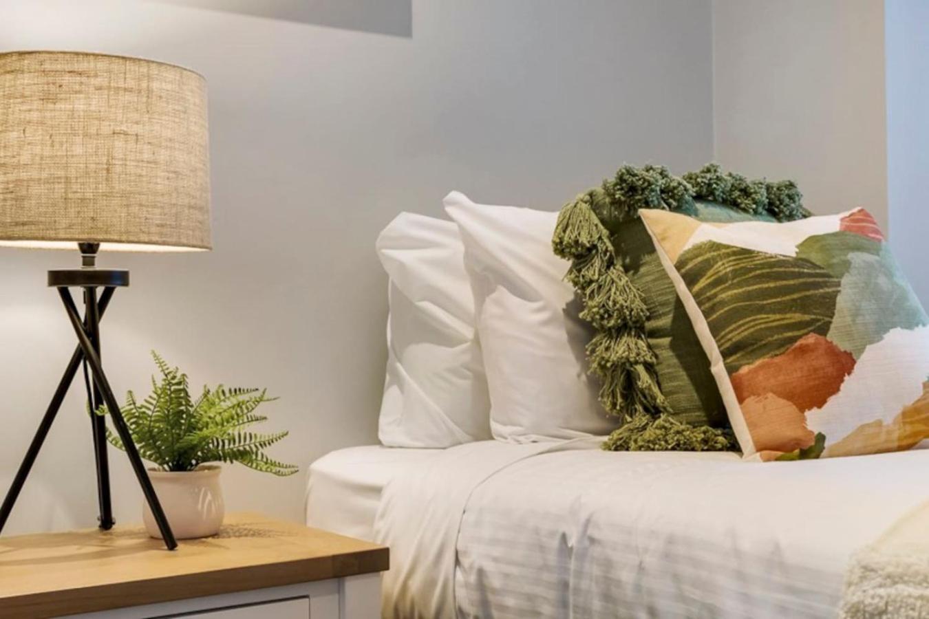 Broadbeach Ocean View Wifi Parking Gold Coast